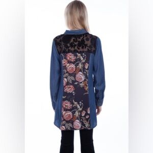 Scully Denim Lace Back Cotton Blend Long Sleeve Floral Shirt Women's Size Small